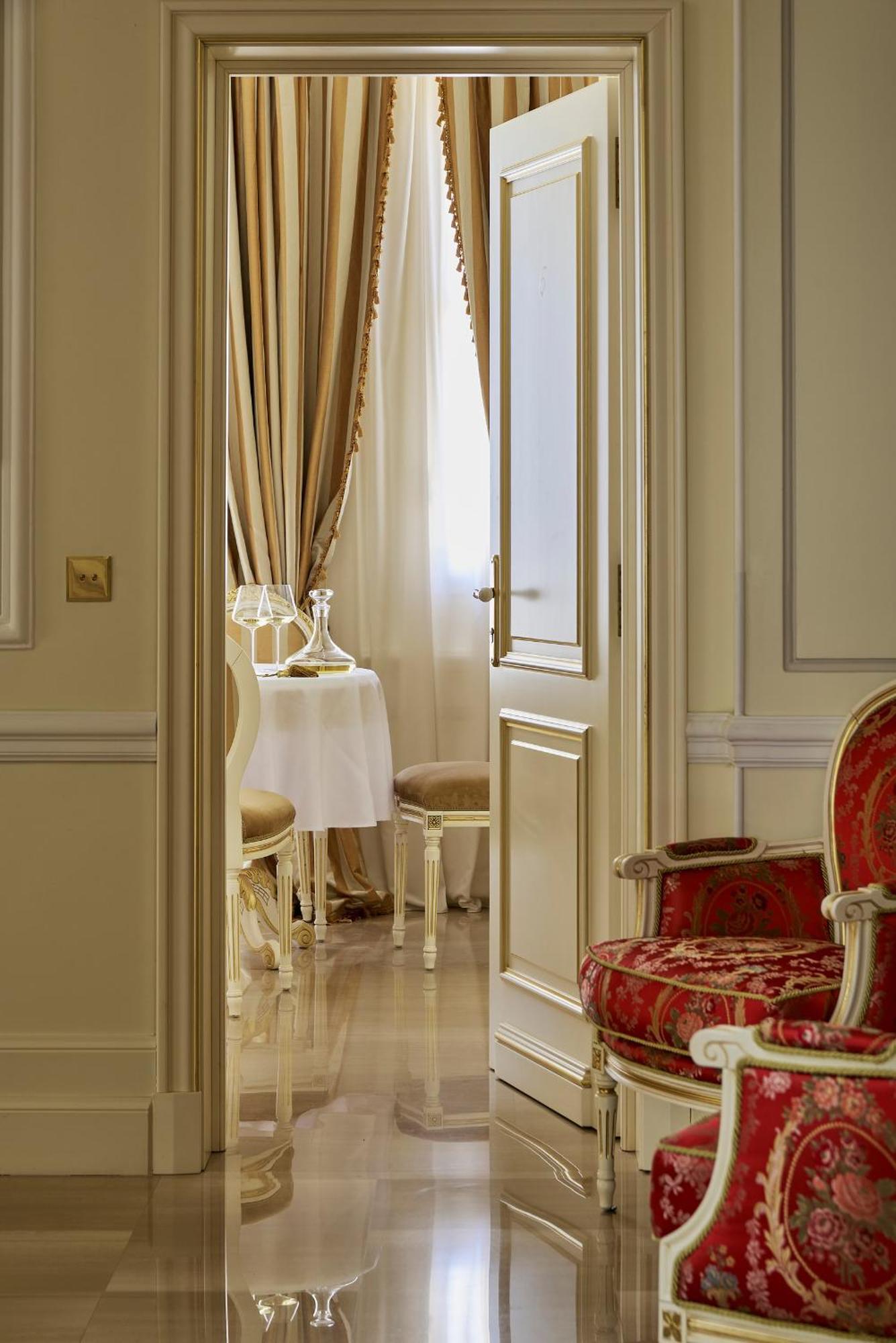 Maison Des Barons Appart hôtel *